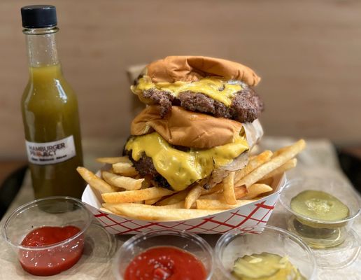 Hamburger Project by null