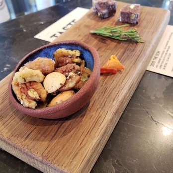 J Dusi Wines - Snacks! - Wine Tasting Room Near Me - Paso Robles, California