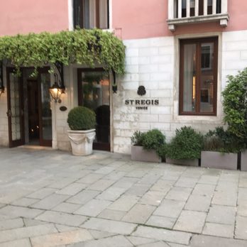 The St. Regis Venice - Great hotel, Great staff, Great food and Drinks. - Hotels Near Me - Venezia, VE The St. Regis Venice - Great hotel, Great staff, Great food and Drinks. - Hotels Near Me - Venezia, VE