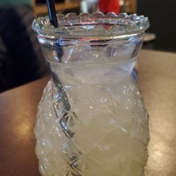 Pour Advice Bar - Pineapple margarita