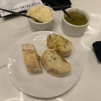 Villa Palma Ristorante - Bread and oil - Italian Near Me - Indialantic, Florida Villa Palma Ristorante - Bread and oil - Italian Near Me - Indialantic, Florida
