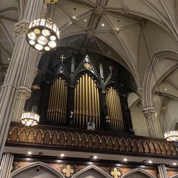 Organ inside St. Patrick's Old Basilica Organ inside St. Patrick's Old Basilica