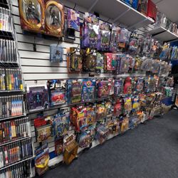 Retro Games Plus - Interior