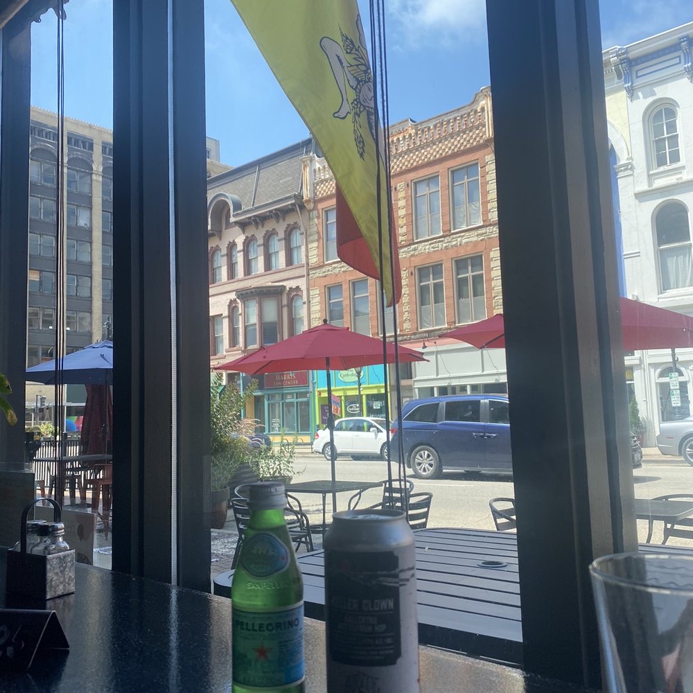 La Piazza - Pizza Near Me - Springfield, Illinois La Piazza - Pizza Near Me - Springfield, Illinois