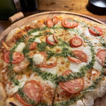 The Farmhouse Tuscan - Margherita Pizza - Tuscan Near Me - Alexandria, Virginia