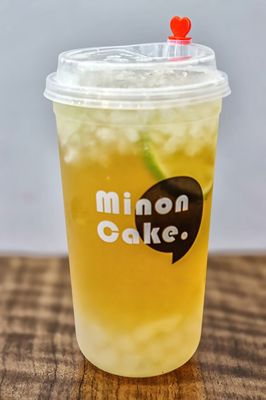 Minon Cake by null