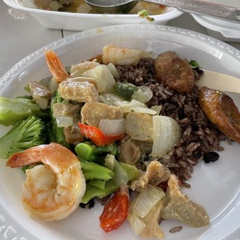 Brooks Restaurant And Bar - Tender conch, shrimp and lot of other goodness - Caribbean Near Me - St. Thomas, Virgin Islands Brooks Restaurant And Bar - Tender conch, shrimp and lot of other goodness - Caribbean Near Me - St. Thomas, Virgin Islands