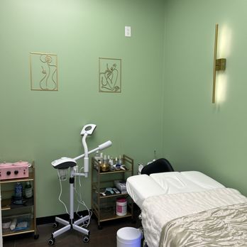 Face Card Facials - Estheticians Near Me - Irvine, California Face Card Facials - Estheticians Near Me - Irvine, California