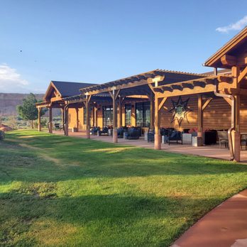 Desert Rose Resort & Cabins - Hotels Near Me - Bluff, Utah
