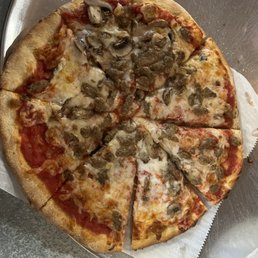 Small Sausage & Mushroom