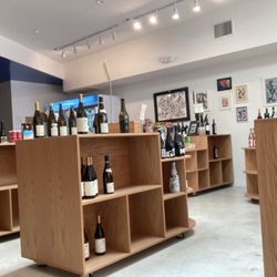 Haley’s Wines - Inside