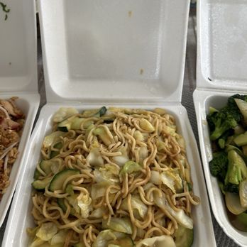 Tasty Wok - Low Mein Veggie - Chinese Near Me - Yakima, Washington