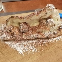 Dentro Fuori - Panpinsa (panino fatto con impasto di pinsa) al Kinder Bueno