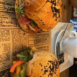 La Cacharrería - Thai Cherry Sandwich & Gustoso Sandwich