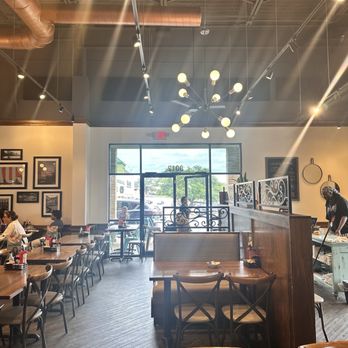 Another Broken Egg Cafe - American Near Me - Austin, Texas