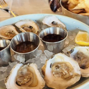 The Parched Pig - Oysters - Wine Bars Near Me - Palm Beach Gardens, Florida The Parched Pig - Oysters - Wine Bars Near Me - Palm Beach Gardens, Florida