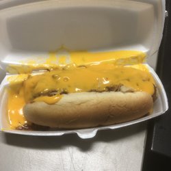 Sneaky Pete’s - Chili Cheese Dog