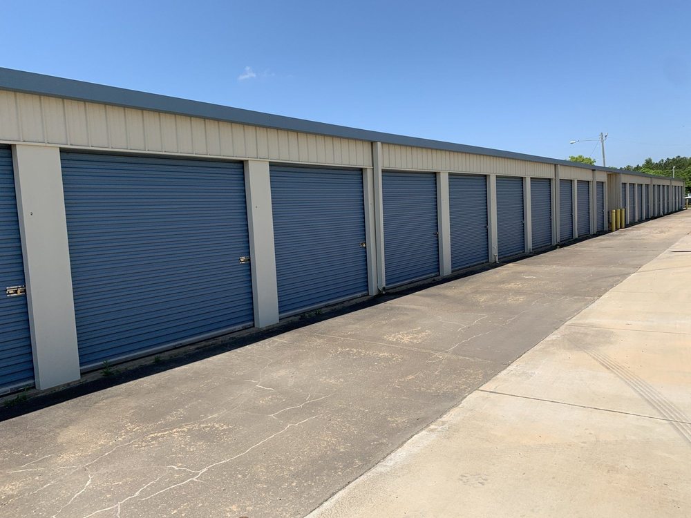 Montgomery Storage MAXWELL MINI STORAGE - Updated March 2026 - 40 Photos - 312 Air Base ...