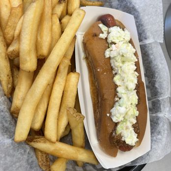 SurfDog Bites and Brews - American Near Me - Surf City, North Carolina SurfDog Bites and Brews - American Near Me - Surf City, North Carolina