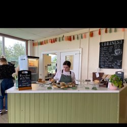 Bakery counter