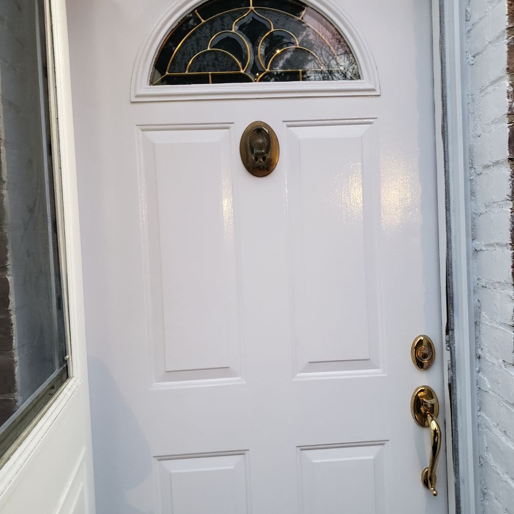 Slide of N&N Golden Hands