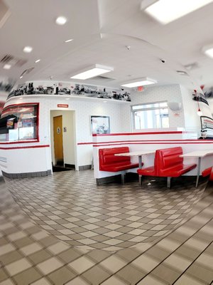 In-N-Out Burger by null