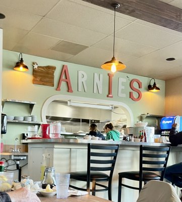 Arnie's Cafe by null