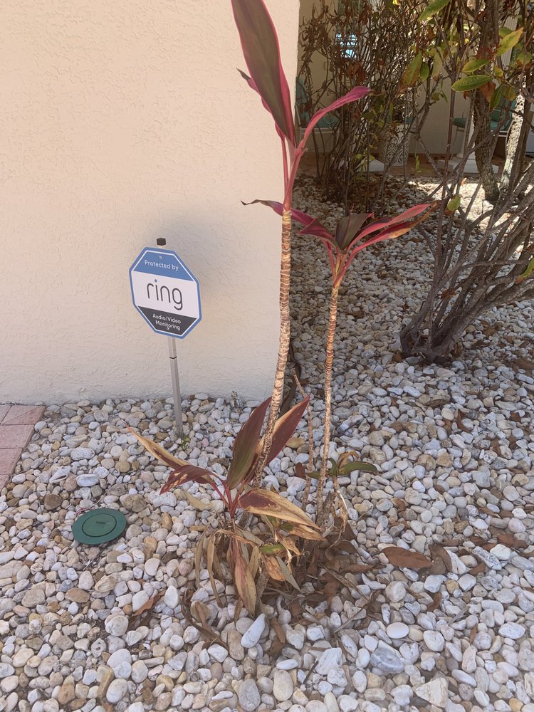 Slide of BAY TO BAY EXTERIOR CLEANERS