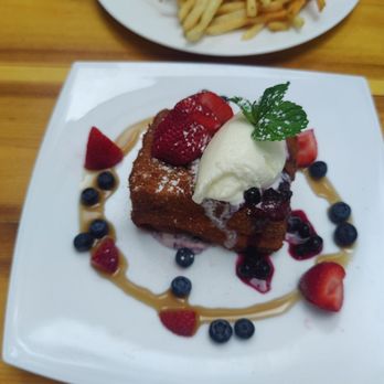 Haven Rooftop - Lobster roll and french toast - Lounges Near Me - New York, New York Haven Rooftop - Lobster roll and french toast - Lounges Near Me - New York, New York