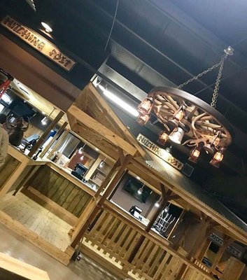 R & J Saloon by null