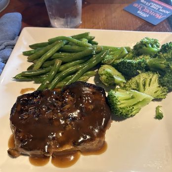 Ford's Garage Gainesville - Home style meatloaf with green beans and broccoli. - Burgers Near Me - Gainesville, Florida Ford's Garage Gainesville - Home style meatloaf with green beans and broccoli. - Burgers Near Me - Gainesville, Florida