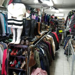 Dream Finds Thrift Shop