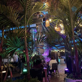 Casa De Onda - Decor - Mexican Near Me - Costa Mesa, California