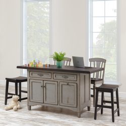 Harold's Oak House - Lexington Island