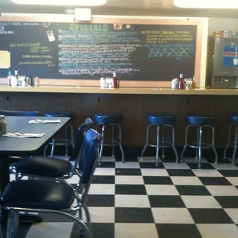 Cross Keys Diner - Inside - Diners Near Me - Doylestown, Pennsylvania
