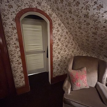 The Lancaster Bed & Breakfast - The Foxglove - Bed & Breakfast Near Me - Lancaster, Pennsylvania