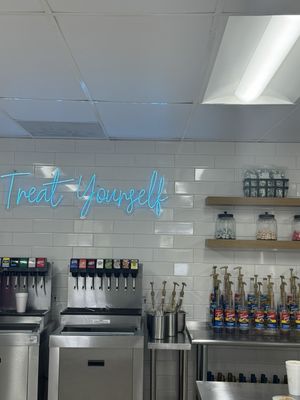 Coco's Sodas + Sweets by null