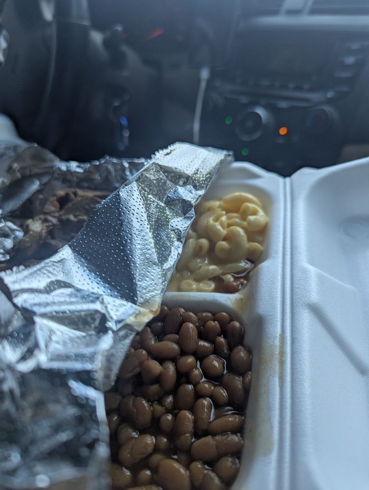 Ronnie's Q BBQ Logo