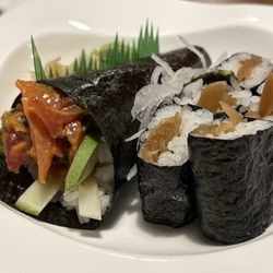 Modu Sushi - Spicy Tuna Hand Roll Kanpyo Roll (Cooked Squash)