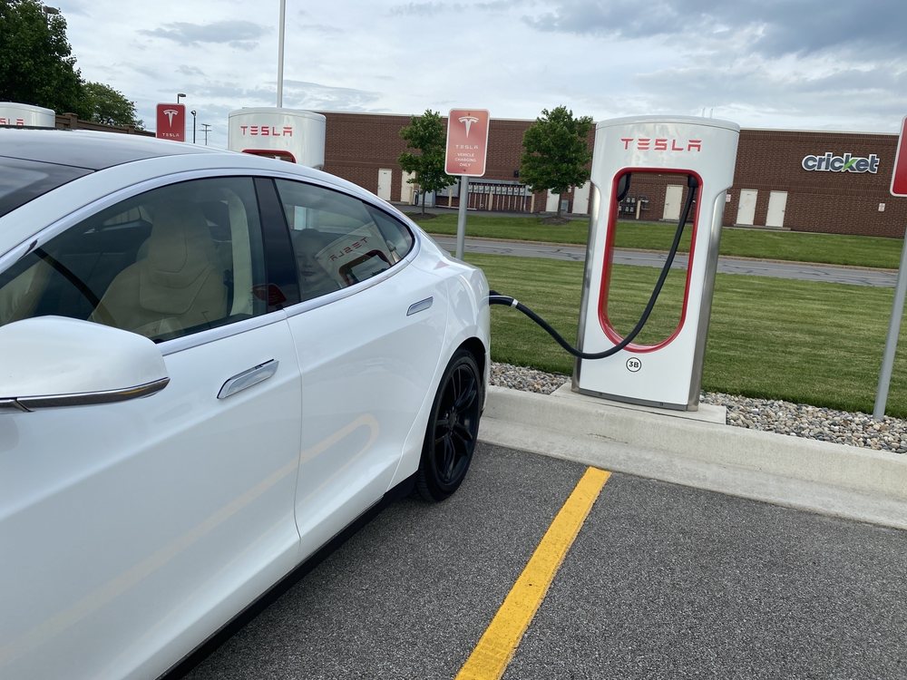 TESLA SUPERCHARGER FORT WAYNE Updated May 2024 6309 Lima Rd, Fort