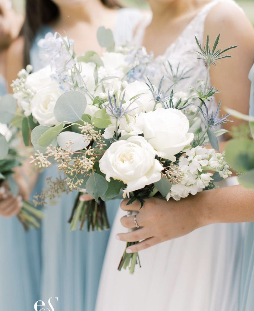 BLOOMIN’ BUCKETS Updated August 2024 11 Reviews 9840 Manchester