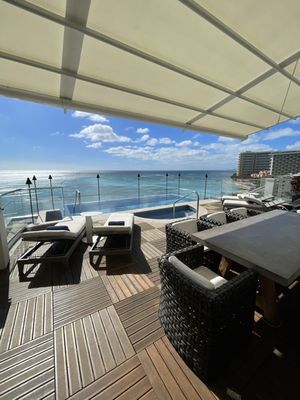 ESPACIO The Jewel of Waikiki by null