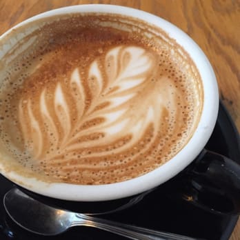 Canard Café - Classic latte - Coffee & Tea Near Me - Montreal, Quebec