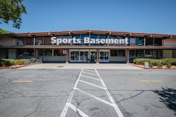 SPORTS BASEMENT - Updated March 2026 - 147 Photos & 629 Reviews - 1881 ...