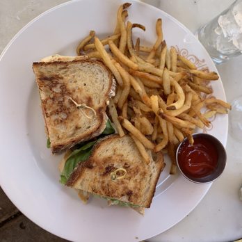 Parc - Brunch Country Chicken Club - French Near Me - Philadelphia, Pennsylvania Parc - Brunch Country Chicken Club - French Near Me - Philadelphia, Pennsylvania