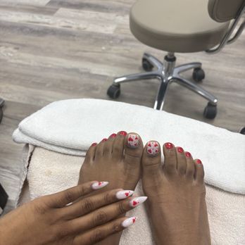 Lavish Nails & Spa - Nail Salons Near Me - Kennesaw, Georgia Lavish Nails & Spa - Nail Salons Near Me - Kennesaw, Georgia