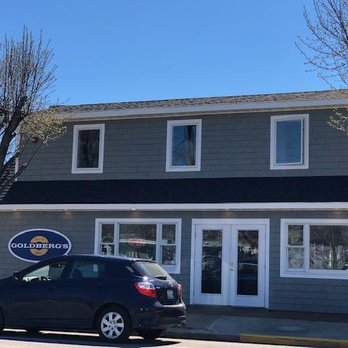 Goldbergs's Deli - Goldberg's Deli up by Montauk Harbor - Delis Near Me - Montauk, New York
