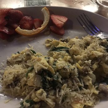 JP's Hy Iu Hee Hee - Fruit old strawberries nasty   Eggs undercooked - Pizza Near Me - Gig Harbor, Washington