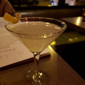 Formento's - Limoncello drop martini - a good rec for those with a sweet tooth when it comes to alcohol - Italian Near Me - Chicago, Illinois Formento's - Limoncello drop martini - a good rec for those with a sweet tooth when it comes to alcohol - Italian Near Me - Chicago, Illinois
