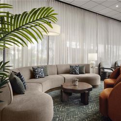 Sonesta Los Angeles Airport LAX - Lobby Seating Area
